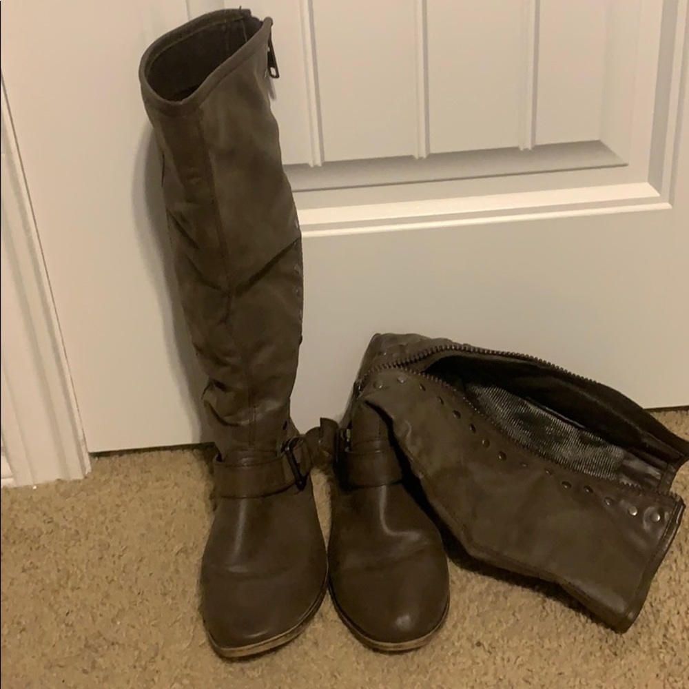 Tall women’s boots